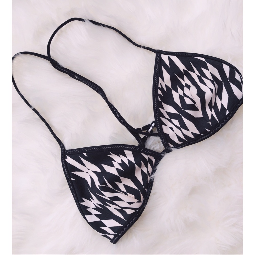 Victoria’s Secret Bikini Top✨XSMALL